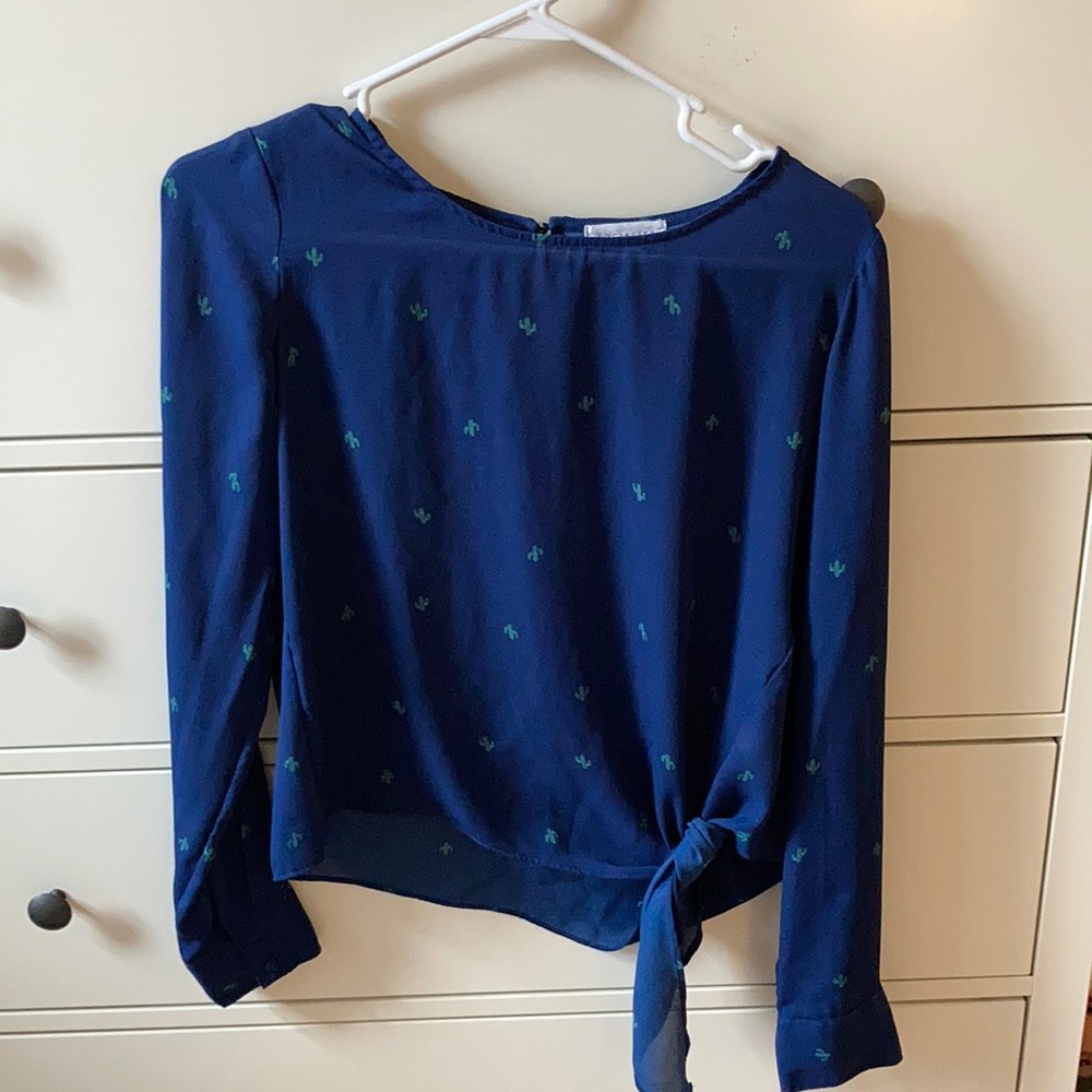 Super cute cactus blouse